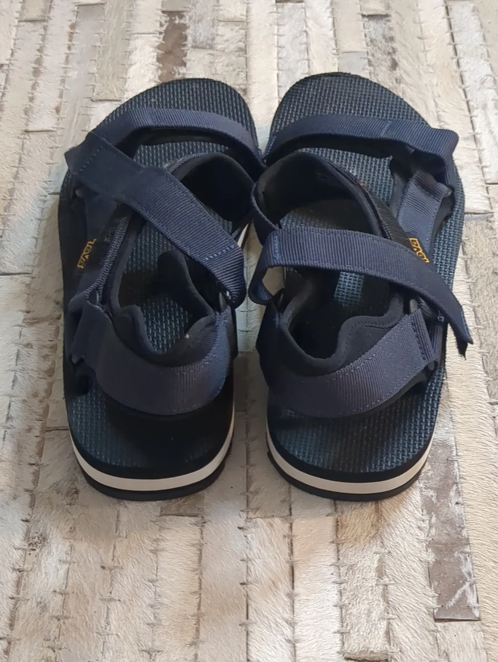 Teva Men's 11 Universal Trail Dark Blue Cushioned Megagrip Sandals